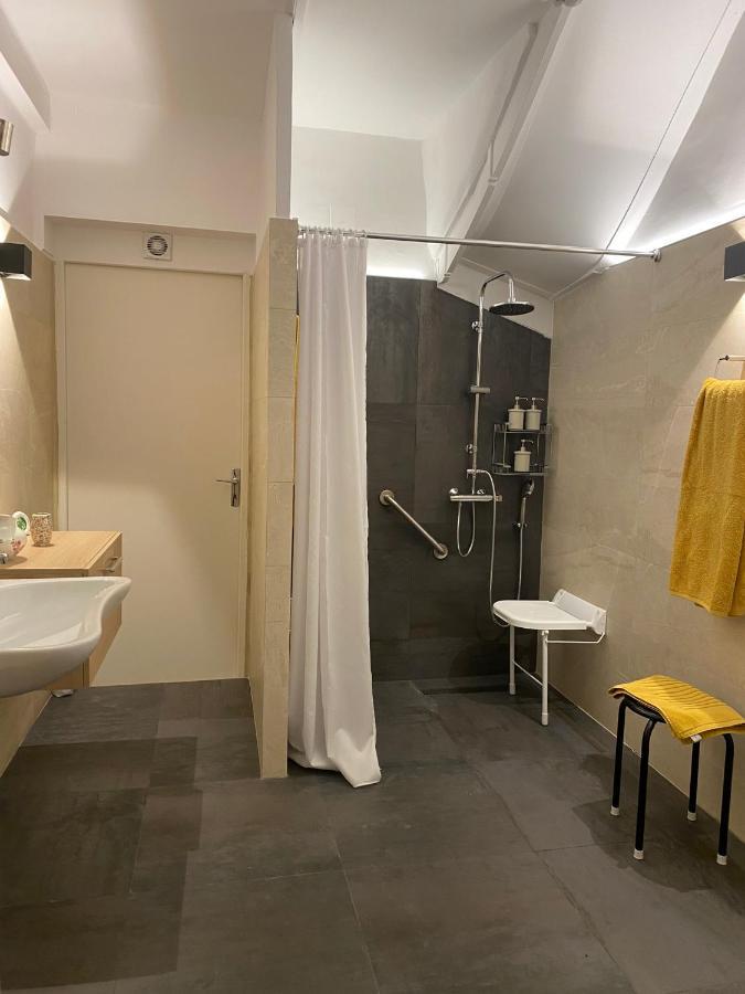 Апартаменты Chez Helene 3 Etoiles, Labellise Disabled Pmr,Pour 4 Personnes Chiens Bienvenus-Pet Friendly Бур-Мадам Экстерьер фото